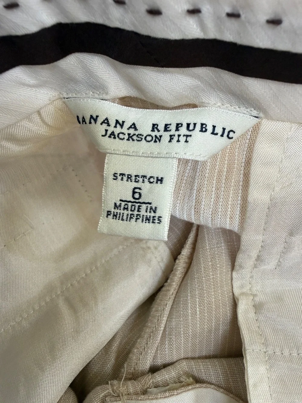 Banana Republic Jackson Fit  linen pants, Cream with white pinstripes, Size 6
